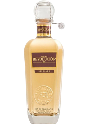 Tequila Revolución Reposado 700 mL (OFERTA EXCLUSIVA EN LÍNEA)